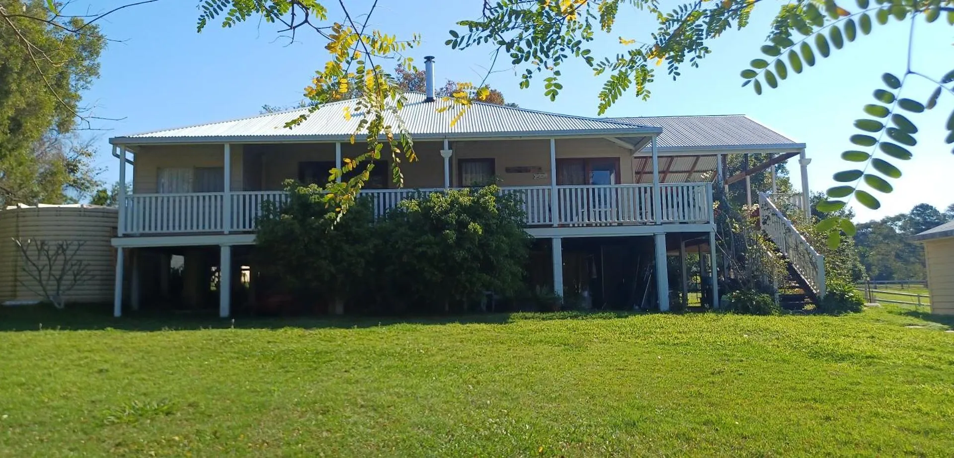 فندق مبيت وإفطار Maudsland Homestead Bnb أستراليا